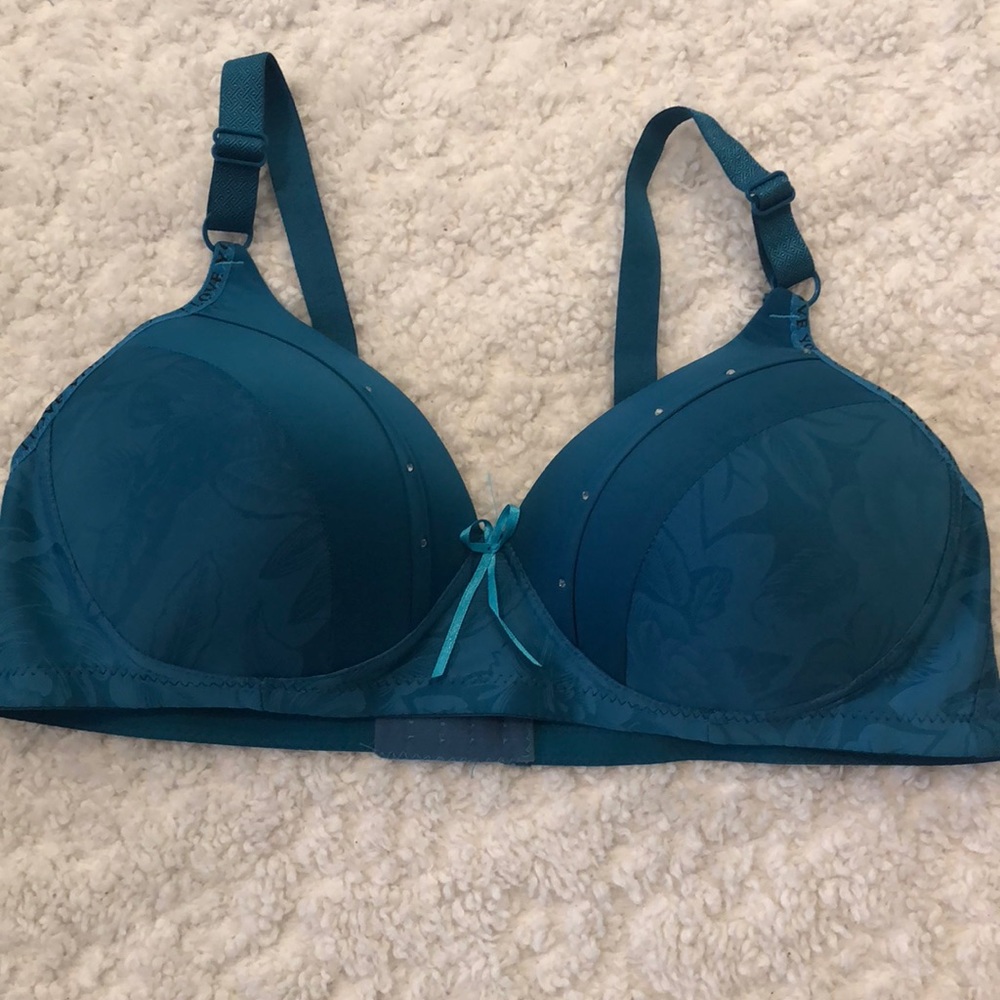 Beautiful bra size 44DD